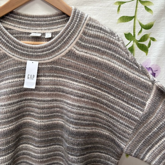 NEW GAP Brown Striped Crew Neck Long Sleeve Sweater - Picture 2 of 4
